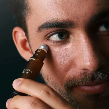 Jungkraut Augenserum für Männer Anwendung mit Roll-on gegen Augenringe