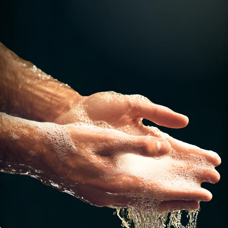 Lather 1 to 2 pumps of Mountain Rain Shower Gel, massage into wet skin and rinse off.